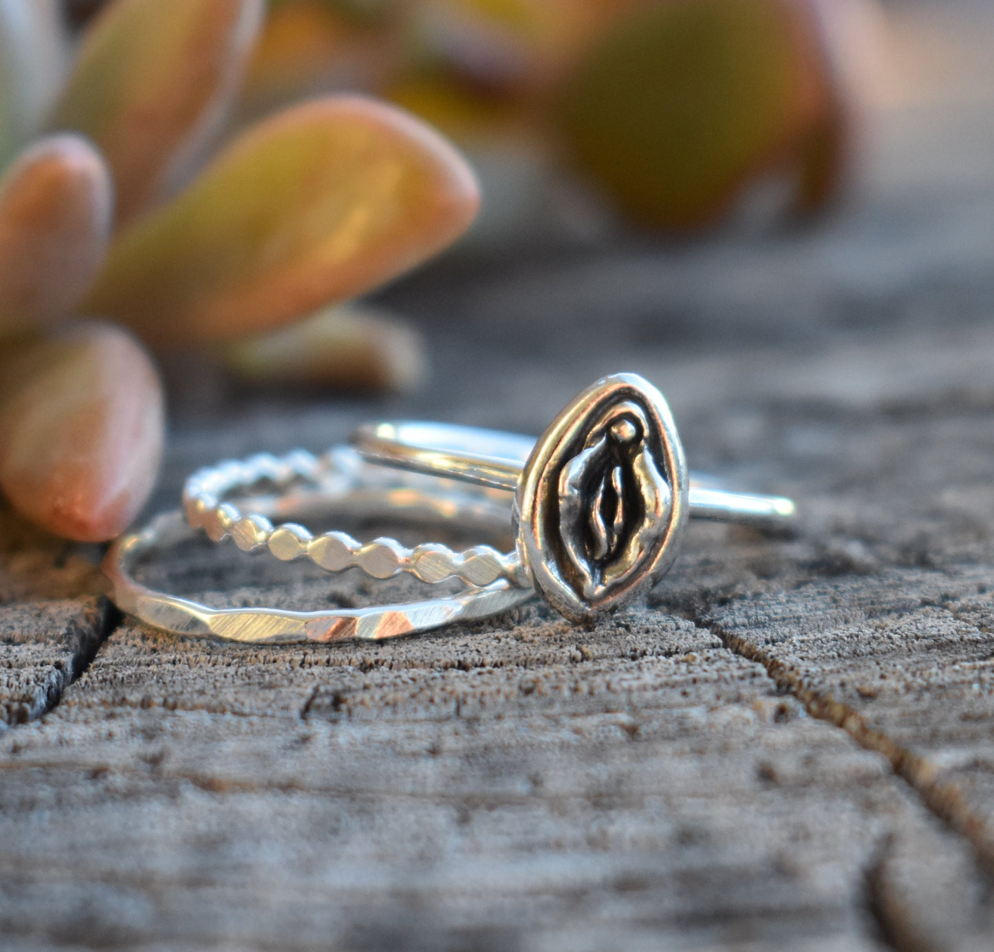 Yoni Ring- Pussy Ring, Vulva Ring, Feminist Ring, Empowerment-Vagina Ring-Silver & Gold