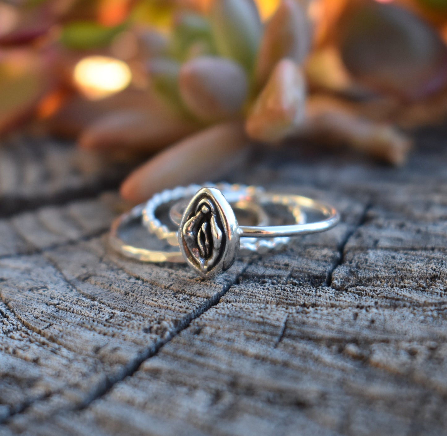 Yoni Ring- Pussy Ring, Vulva Ring, Feminist Ring, Empowerment-Vagina Ring-Silver & Gold
