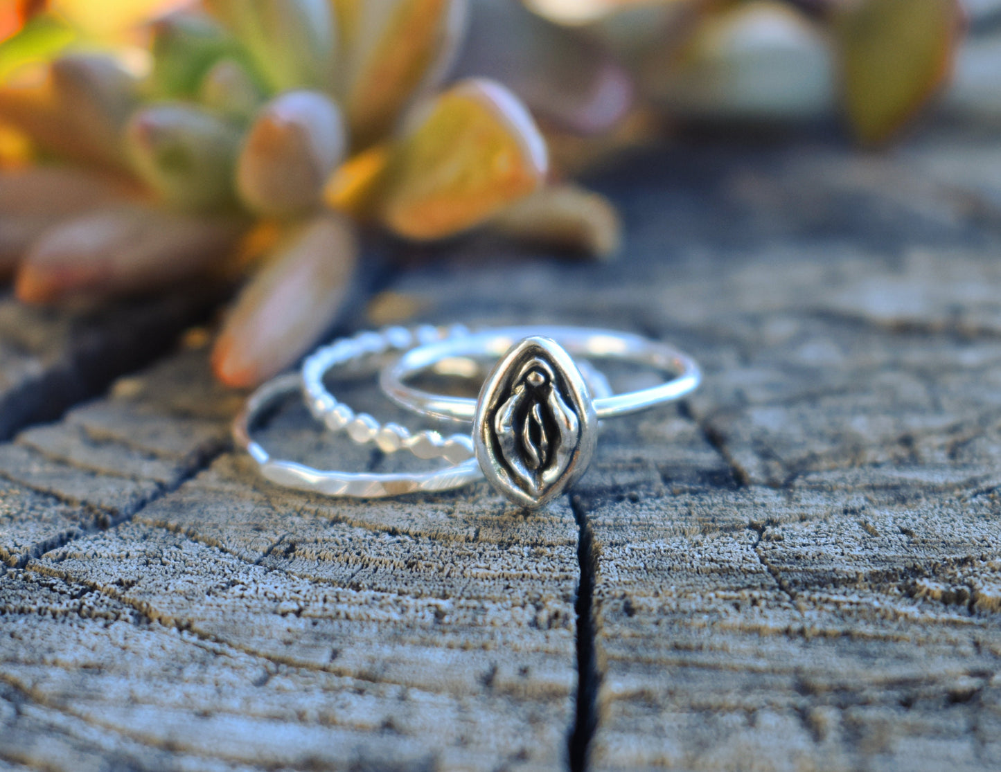 Yoni Ring- Pussy Ring, Vulva Ring, Feminist Ring, Empowerment-Vagina Ring-Silver & Gold
