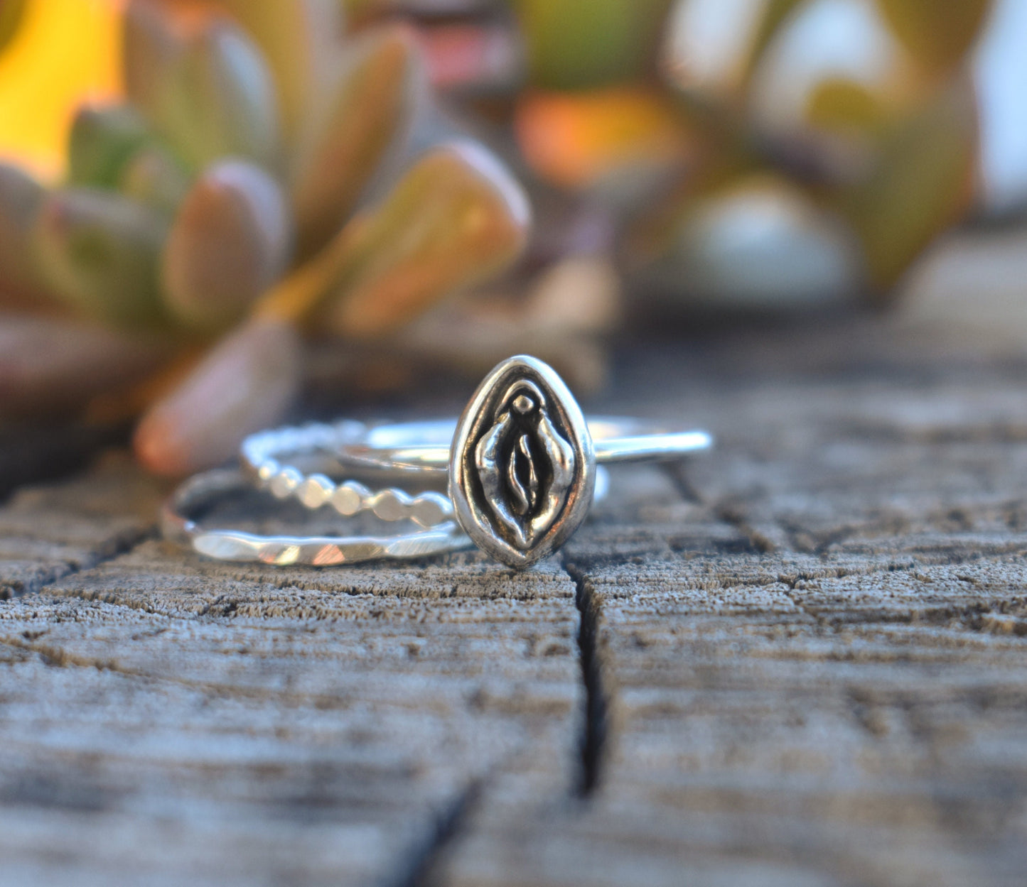 Yoni Ring- Pussy Ring, Vulva Ring, Feminist Ring, Empowerment-Vagina Ring-Silver & Gold