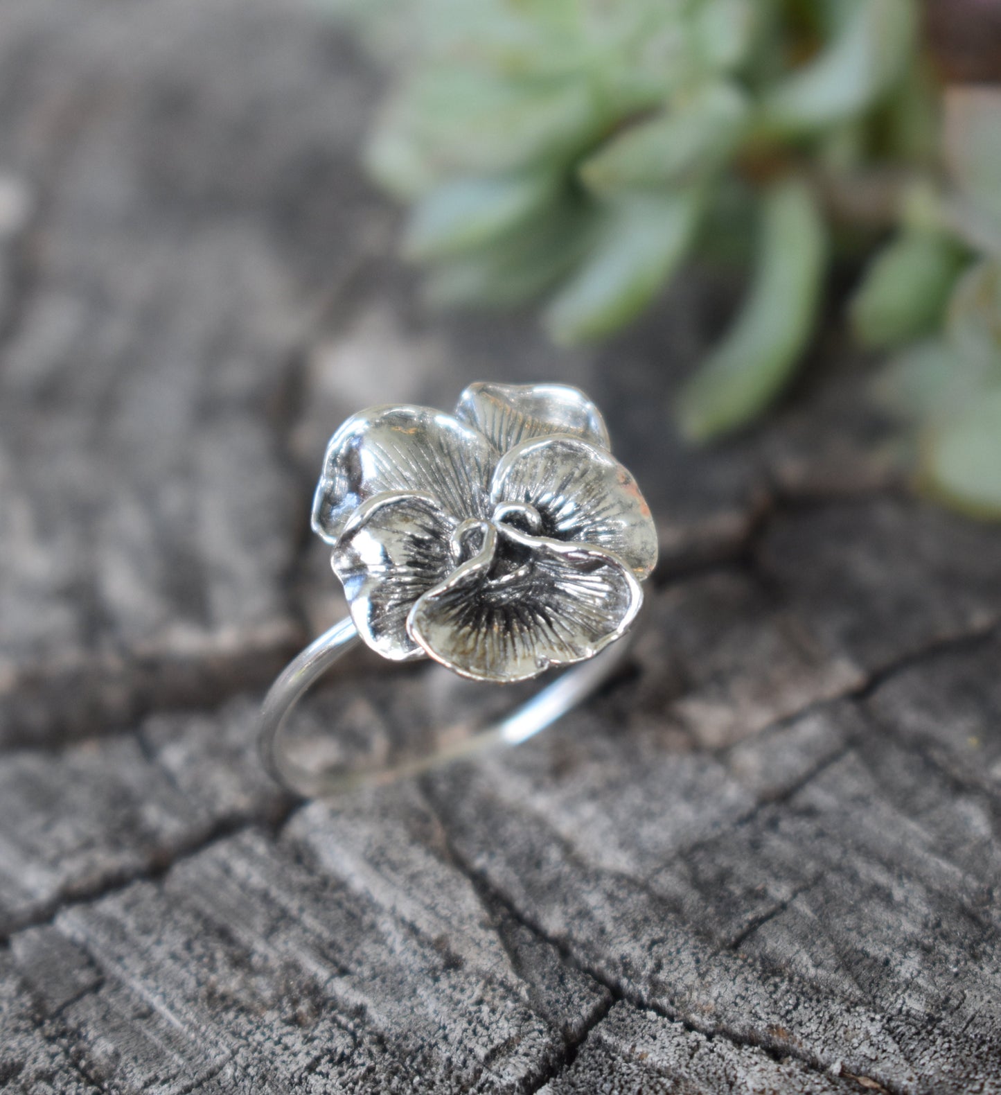 Pansy Ring- Flower Ring, Alice In Wonderland, Alice Flower- Silver Flower Ring