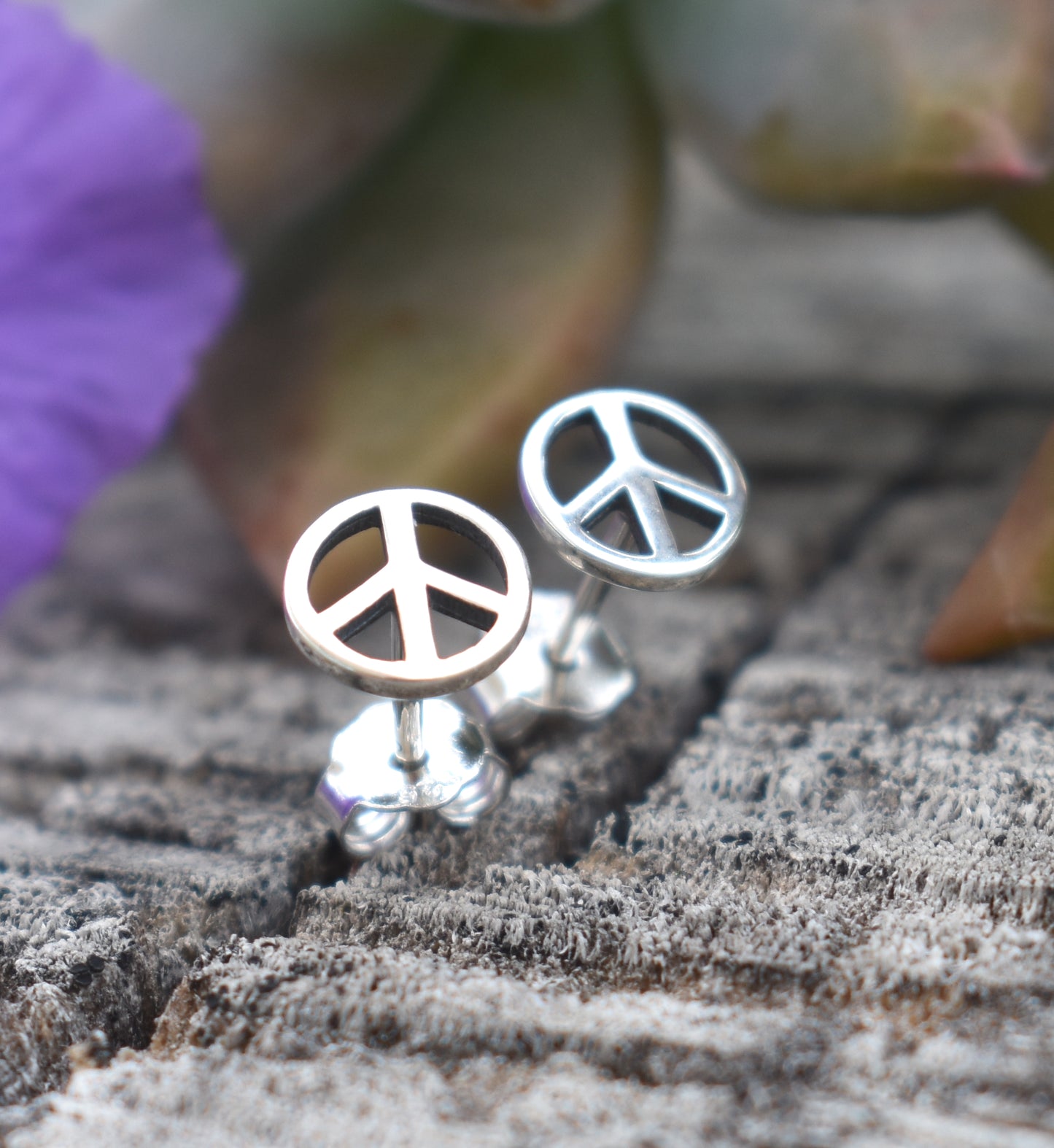Peace Studs