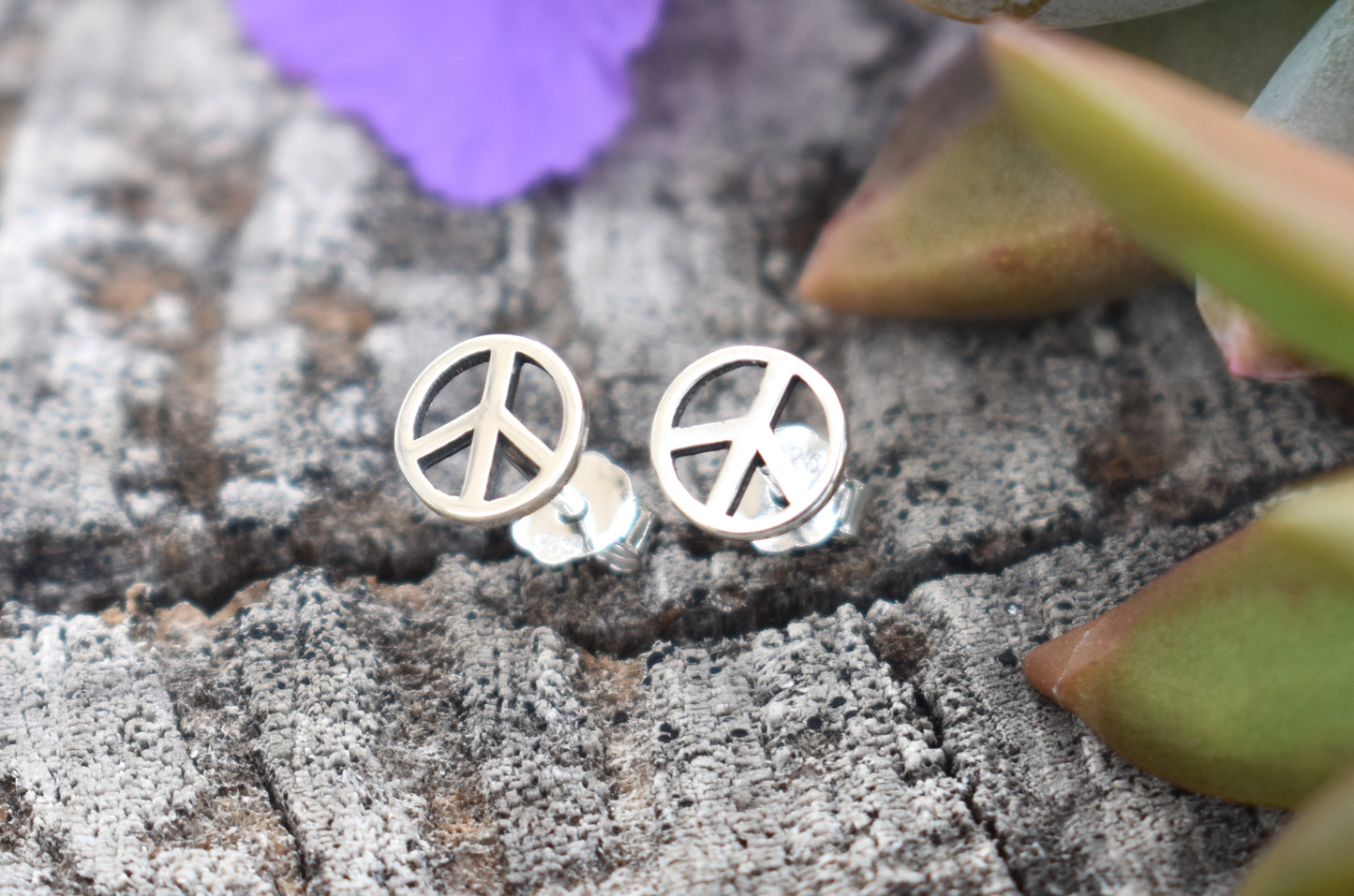 Peace Studs