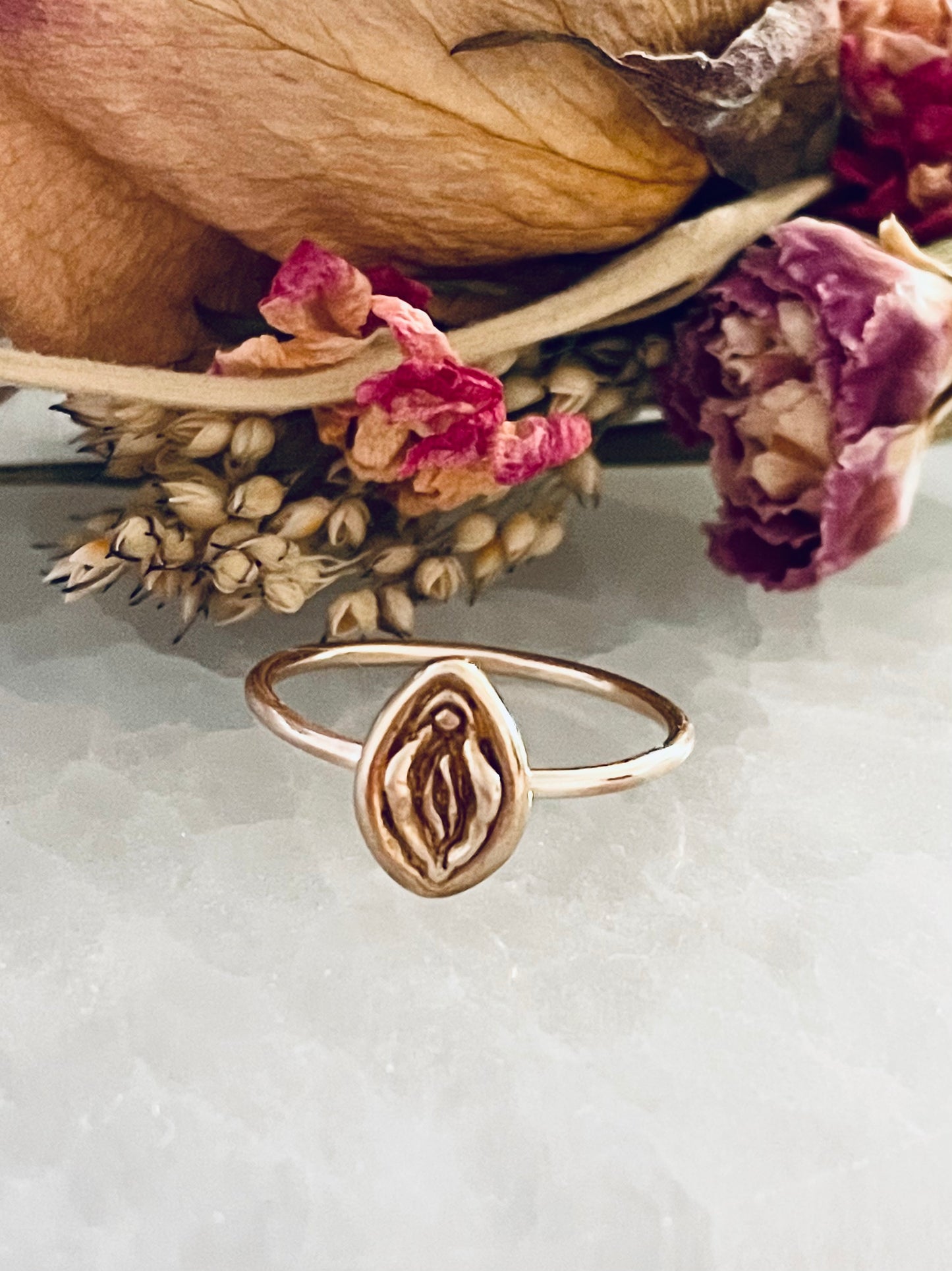 Yoni Ring- Pussy Ring, Vulva Ring, Feminist Ring, Empowerment-Vagina Ring-Silver & Gold