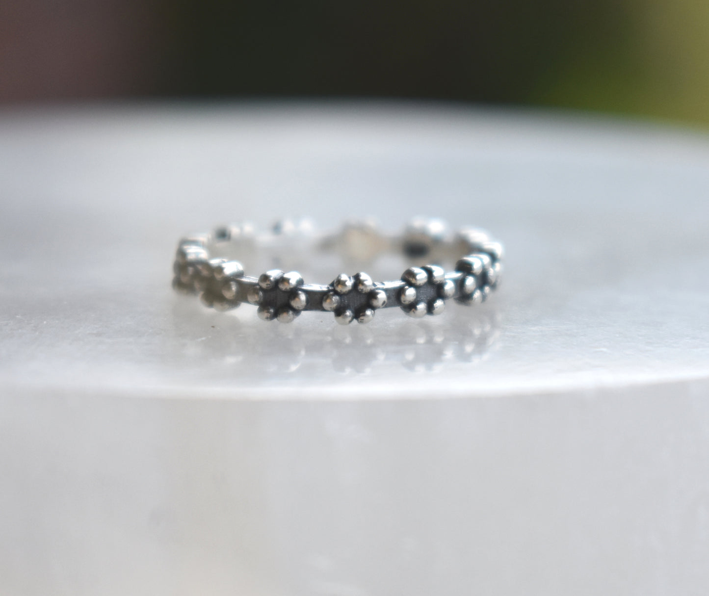 Dotted Flower Ring Band-Sterling Silver