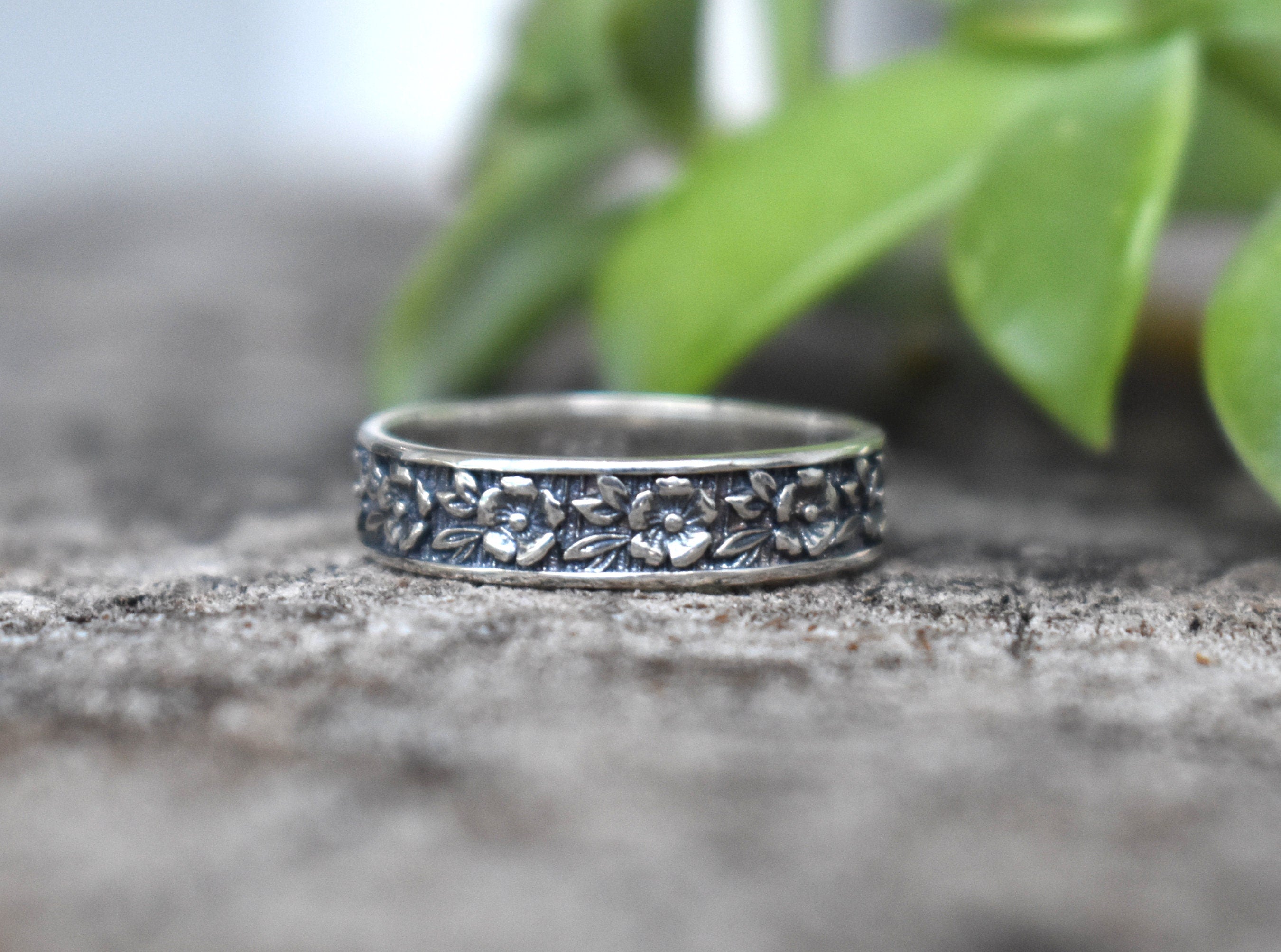 Sterling Silver Floral Ring, Wide Ring, Chunky Ring, Organic Ring, Woodland store Botanical Ring, Silver Flowers, Long Ring #199