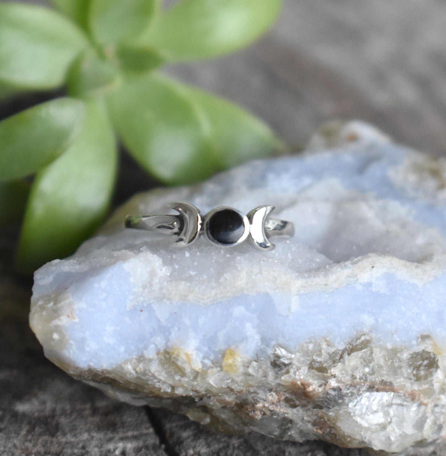 Black Onyx Moon Ring- Luna ring, Moon Phase Ring, Root Chakra Ring-Silver Ring