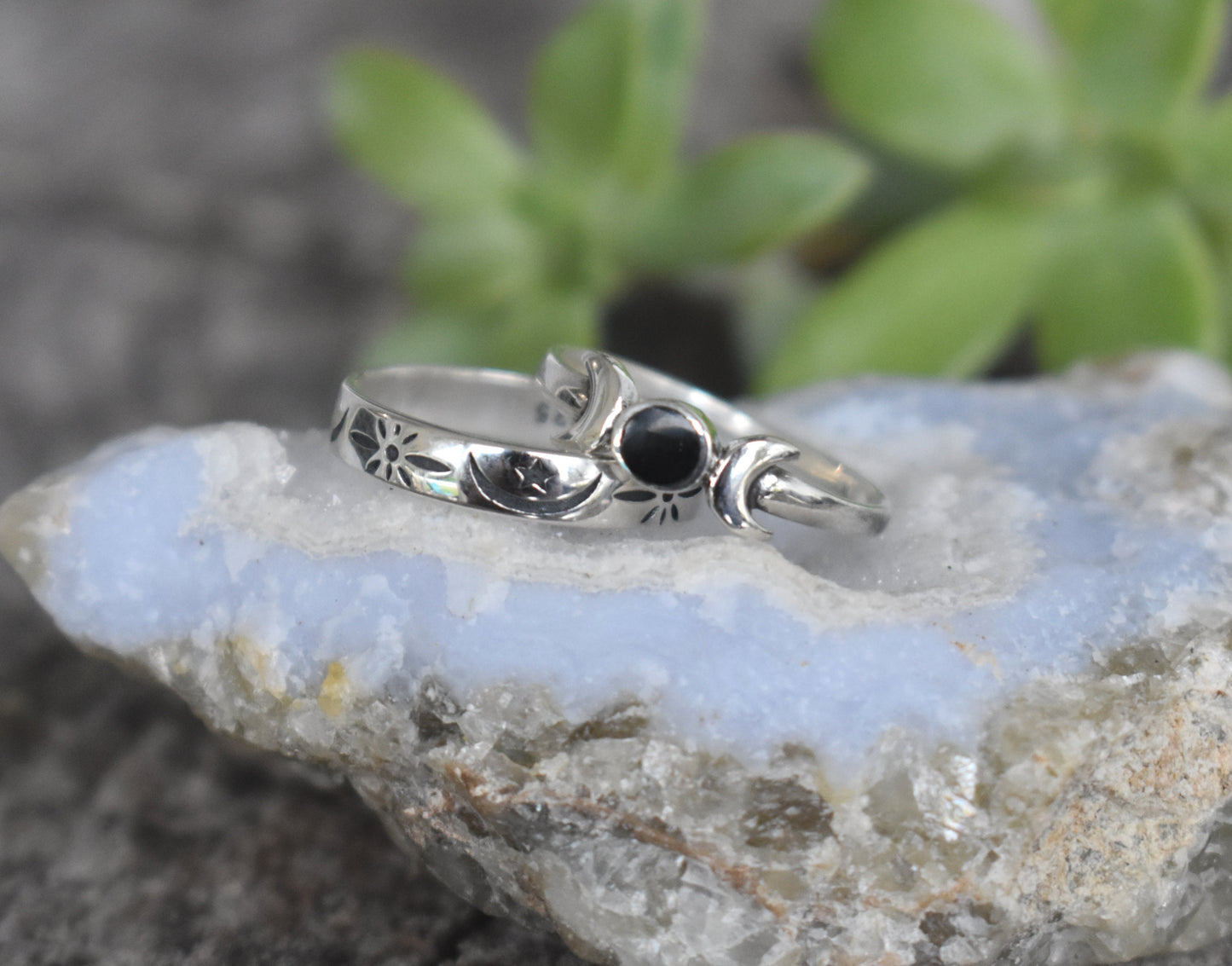 Black Onyx Moon Ring- Luna ring, Moon Phase Ring, Root Chakra Ring-Silver Ring